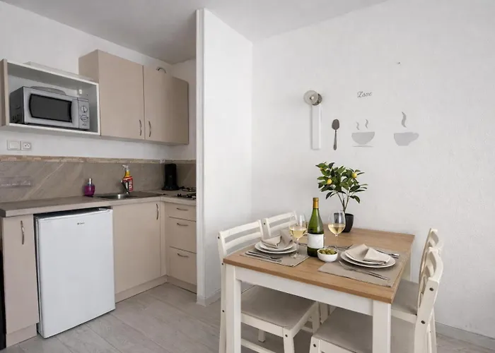 Centre Port Le Cocon 4 Couchages Apartment *